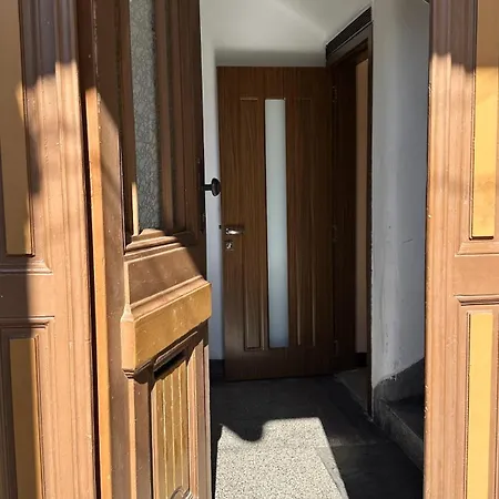 Floor Two Bedroom In Apartmán Burgas City