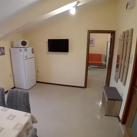 Floor Two Bedroom In Daire
